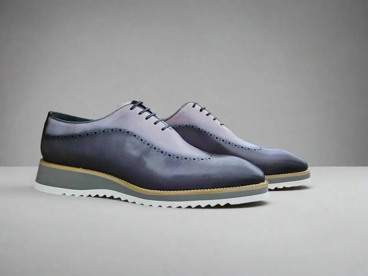 Two Tone Oxford With Lightweight Sole Carrucci