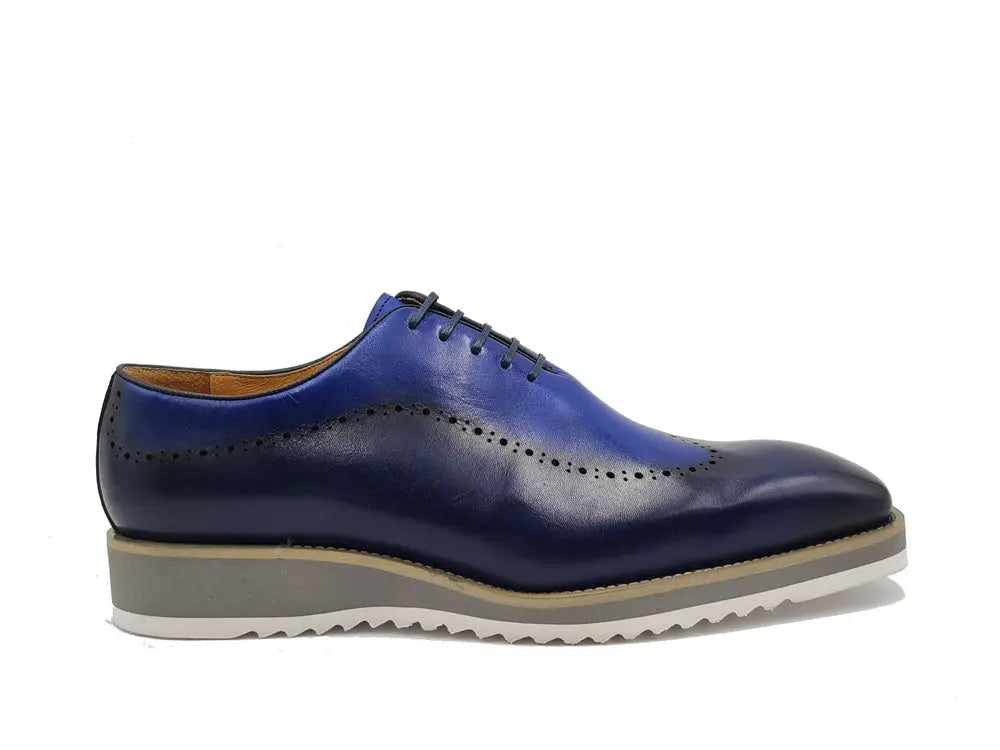 Two Tone Oxford With Lightweight Sole Carrucci