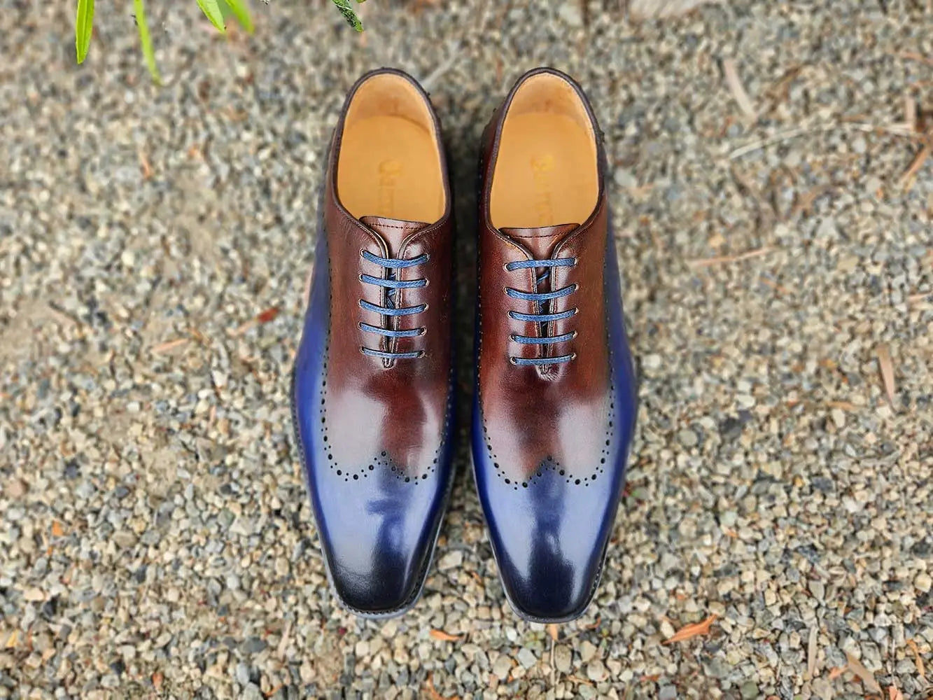 Two Tone Oxford With Lightweight Sole Carrucci