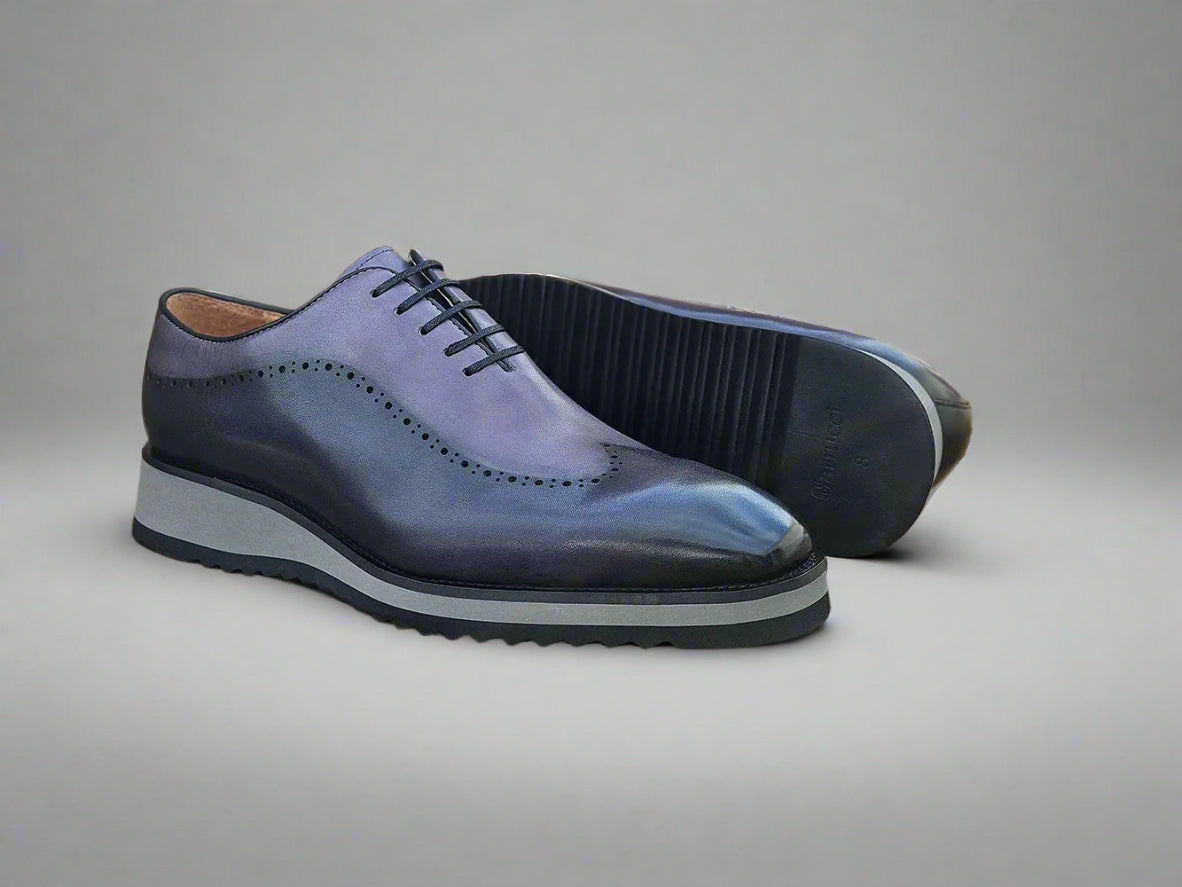 Two Tone Oxford With Lightweight Sole Carrucci