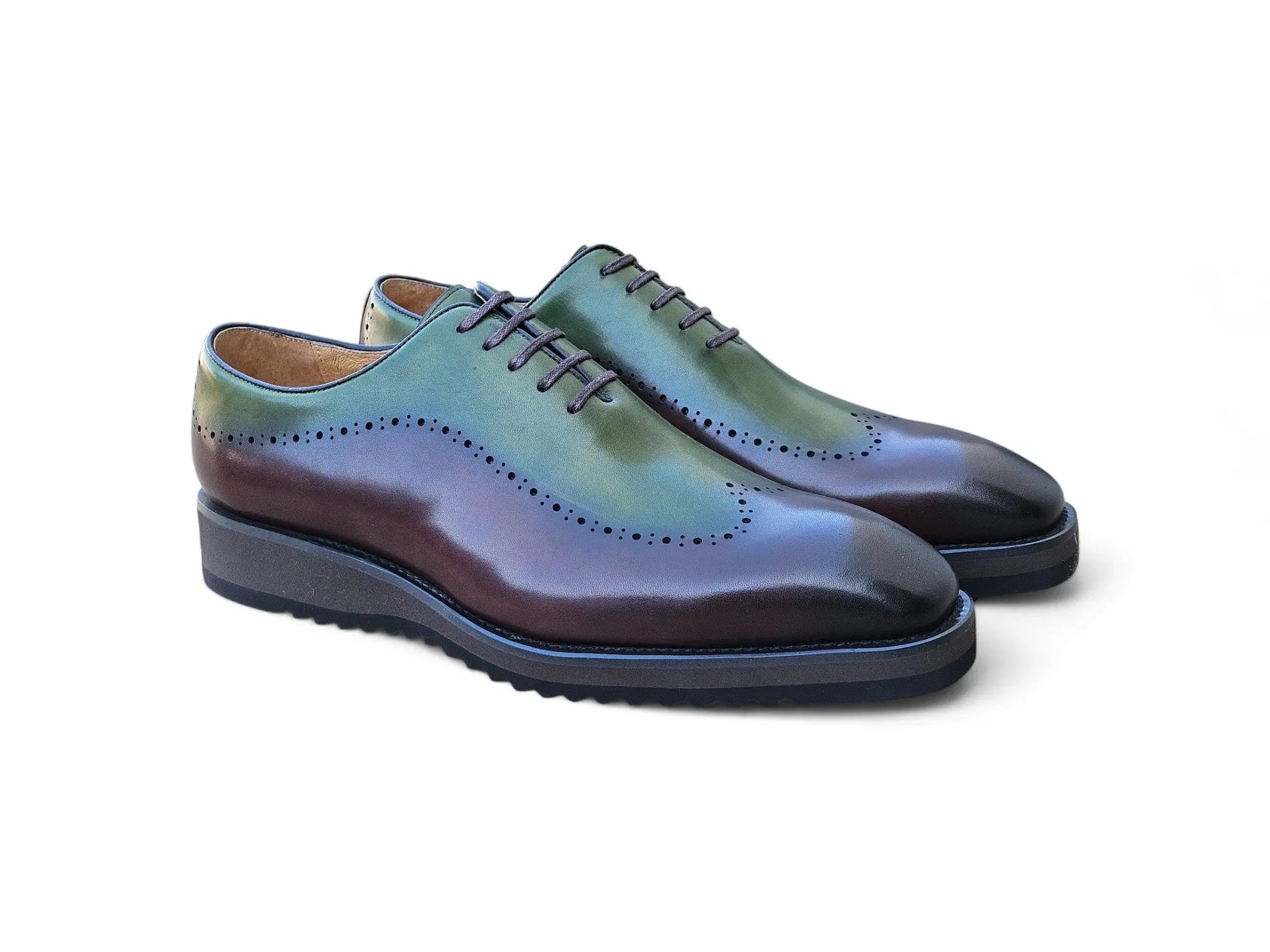 Two Tone Oxford With Lightweight Sole Carrucci