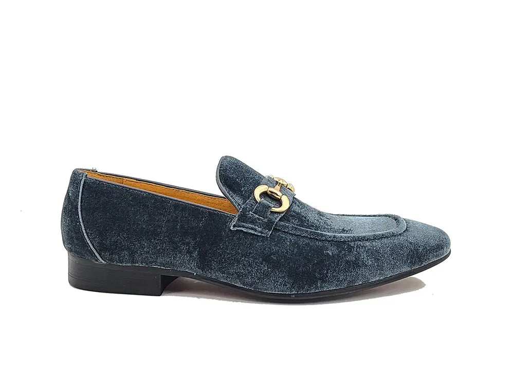 Velvet Buckle Loafer Carrucci
