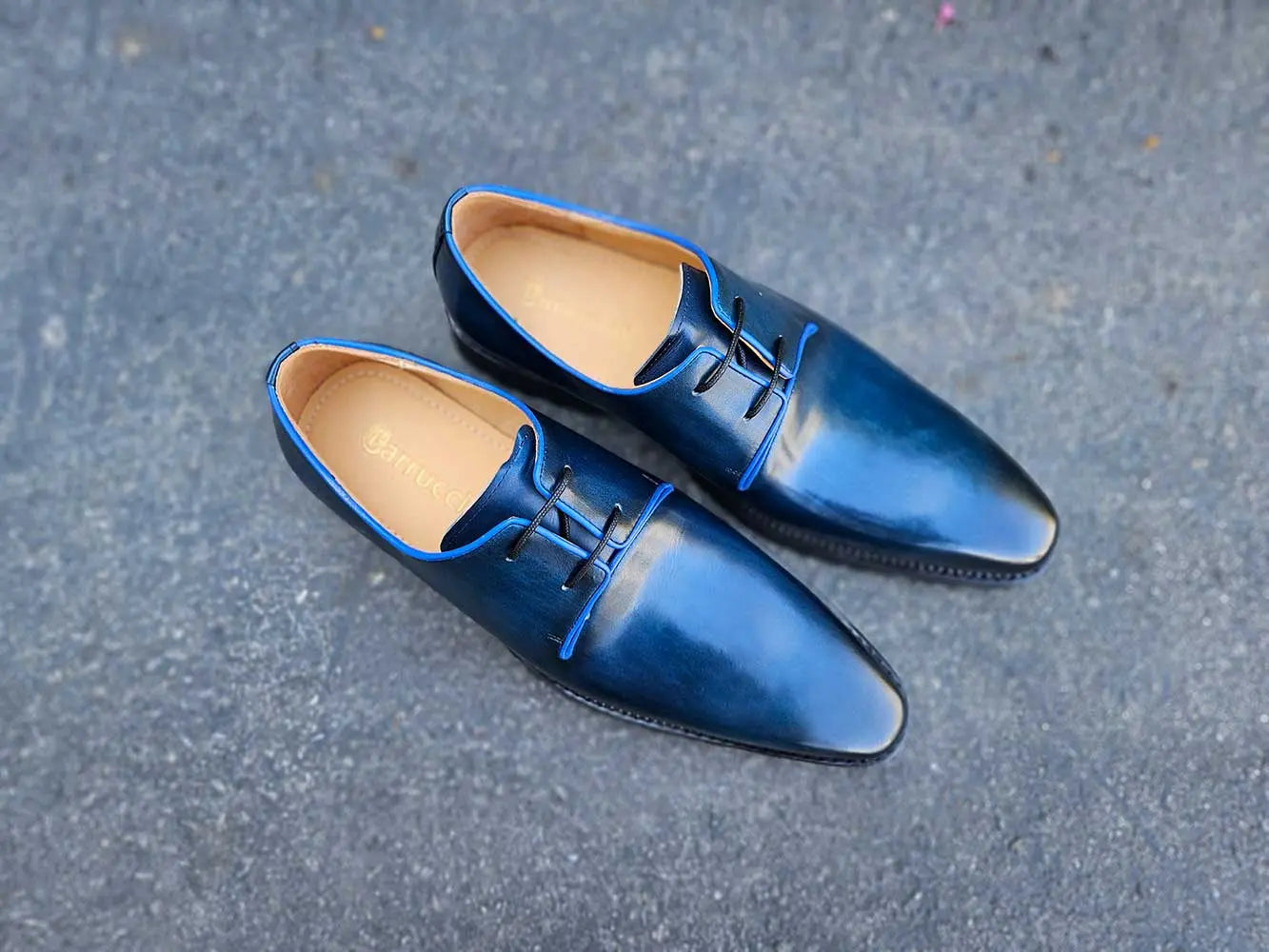 Whole Cut Derby With Lug Sole Carrucci