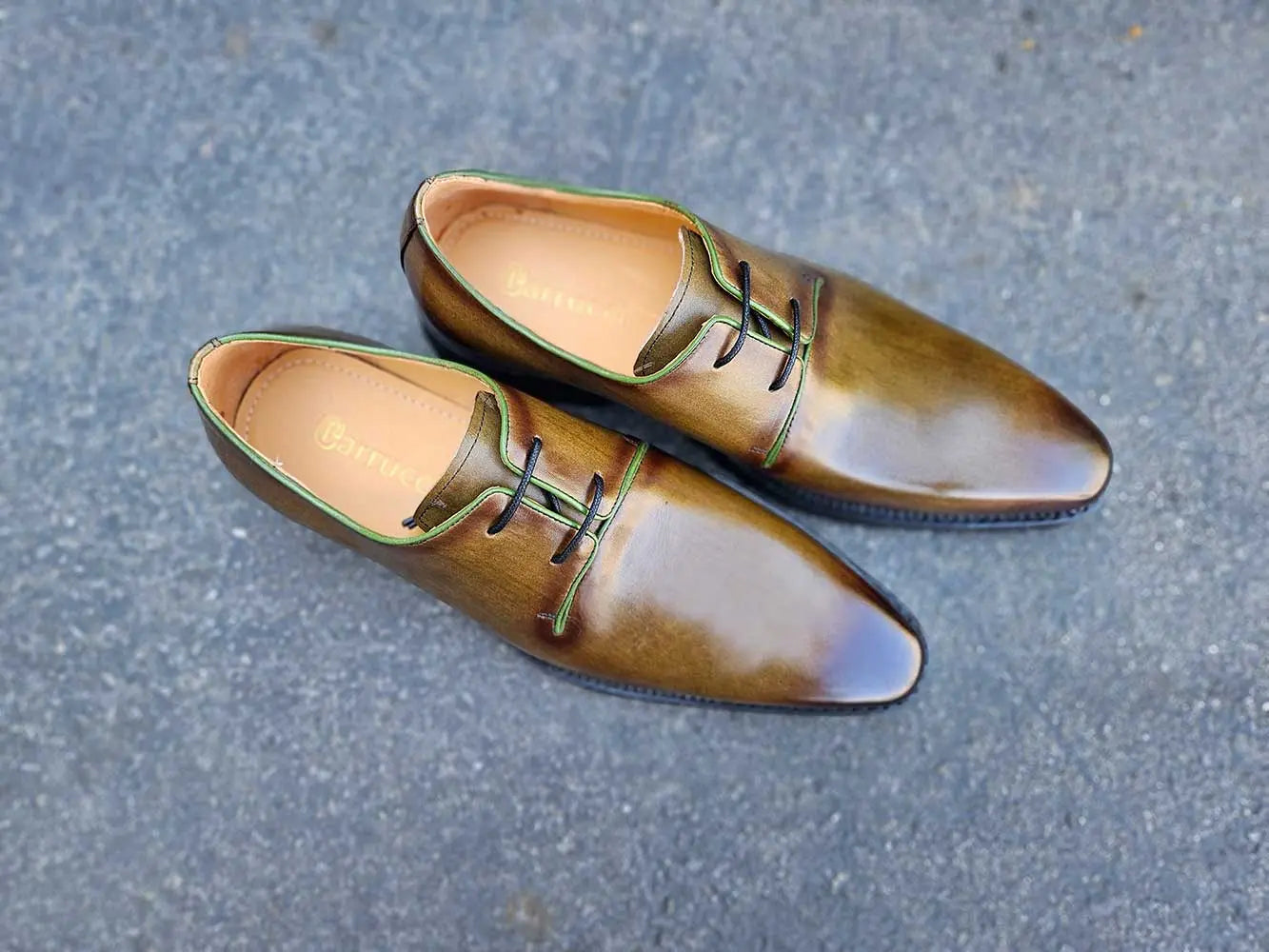 Whole Cut Derby With Lug Sole Carrucci