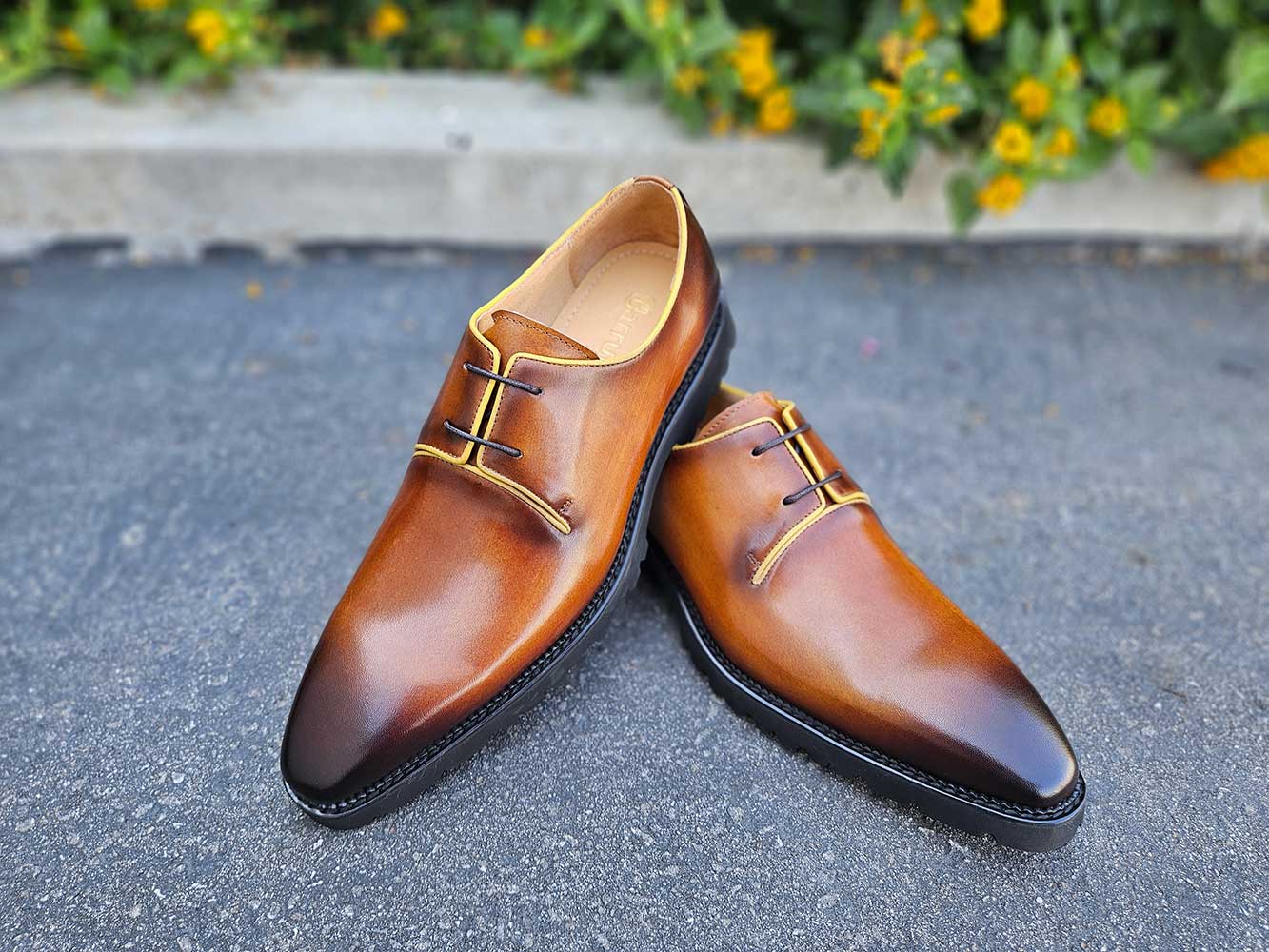 Whole Cut Derby With Lug Sole Carrucci