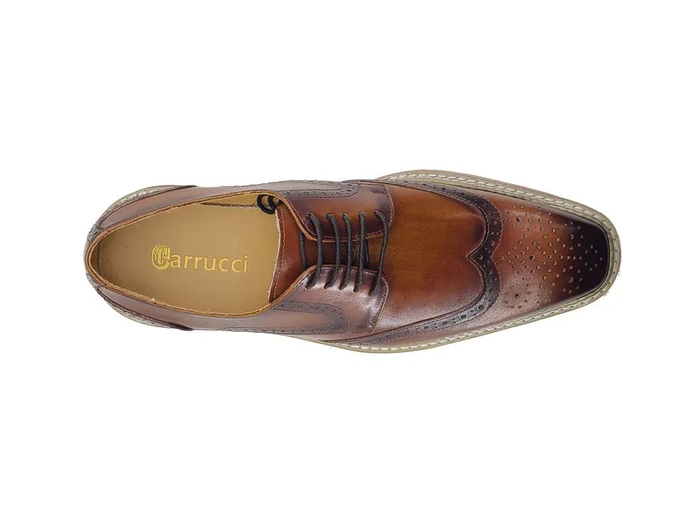 Wing-tip Blucher style Oxford with ligtweight sole Carrucci