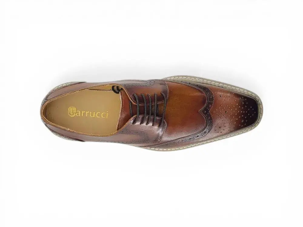 Wing-tip Blucher style Oxford with ligtweight sole Carrucci