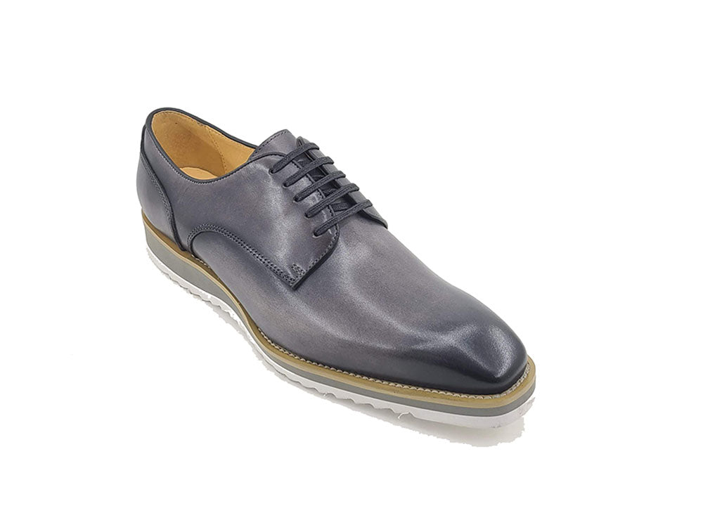 Carrucci Lace-up Leather Derby