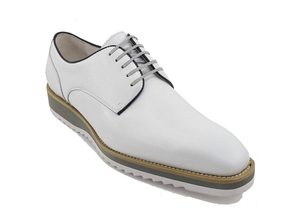 Carrucci Lace-up Leather Derby
