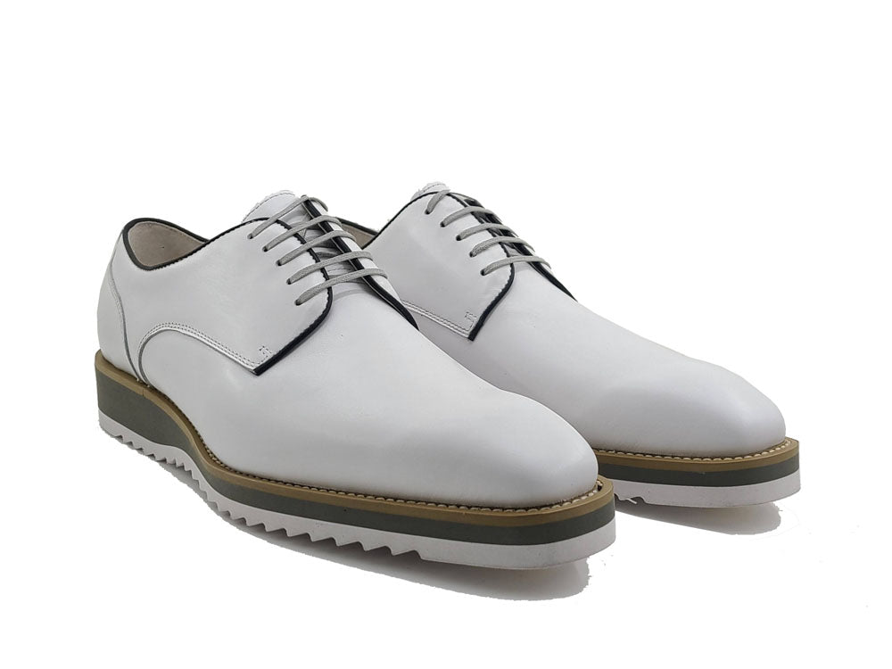 Carrucci Lace-up Leather Derby