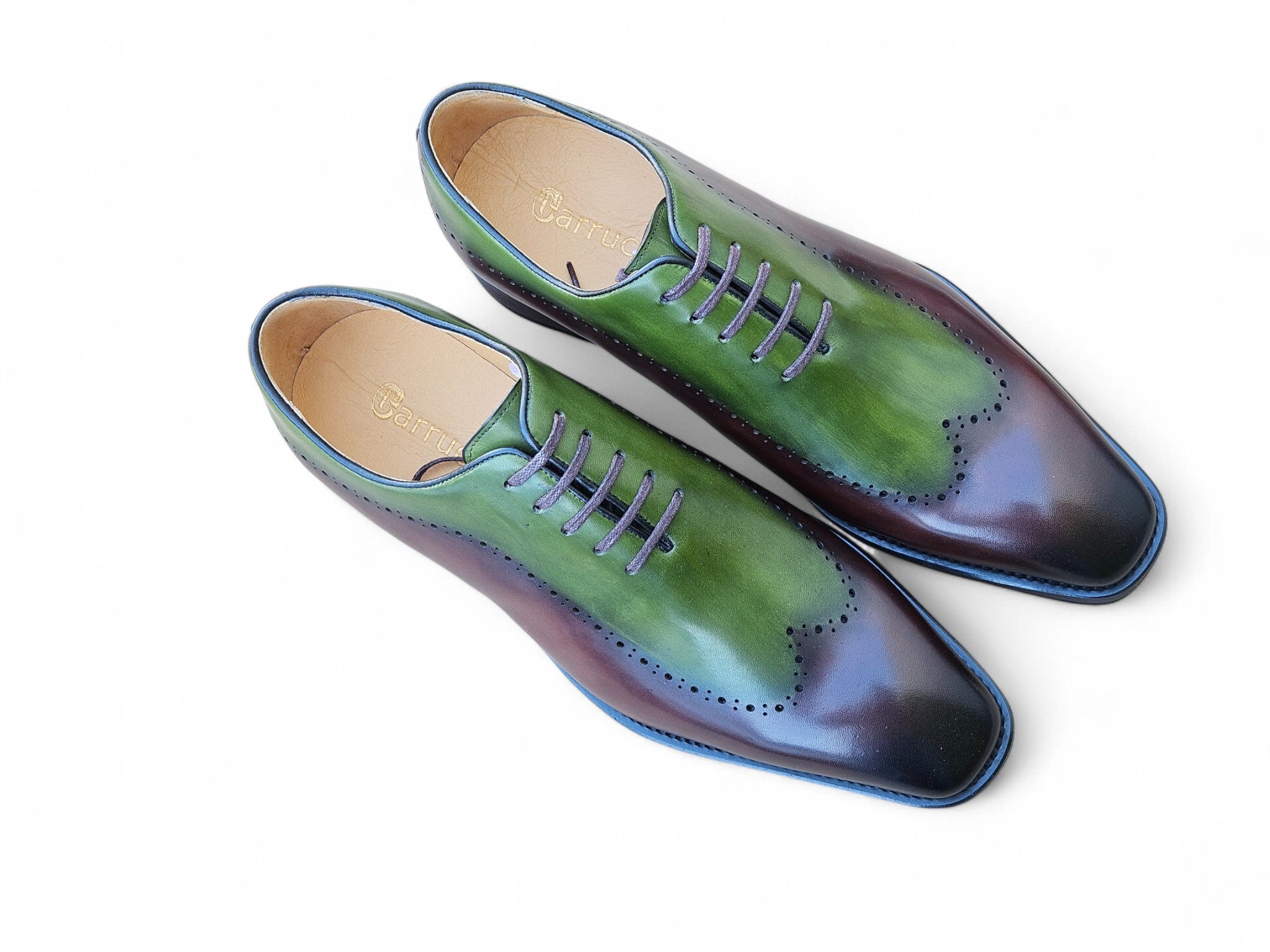 Two Tone Oxford With Lightweight Sole Carrucci