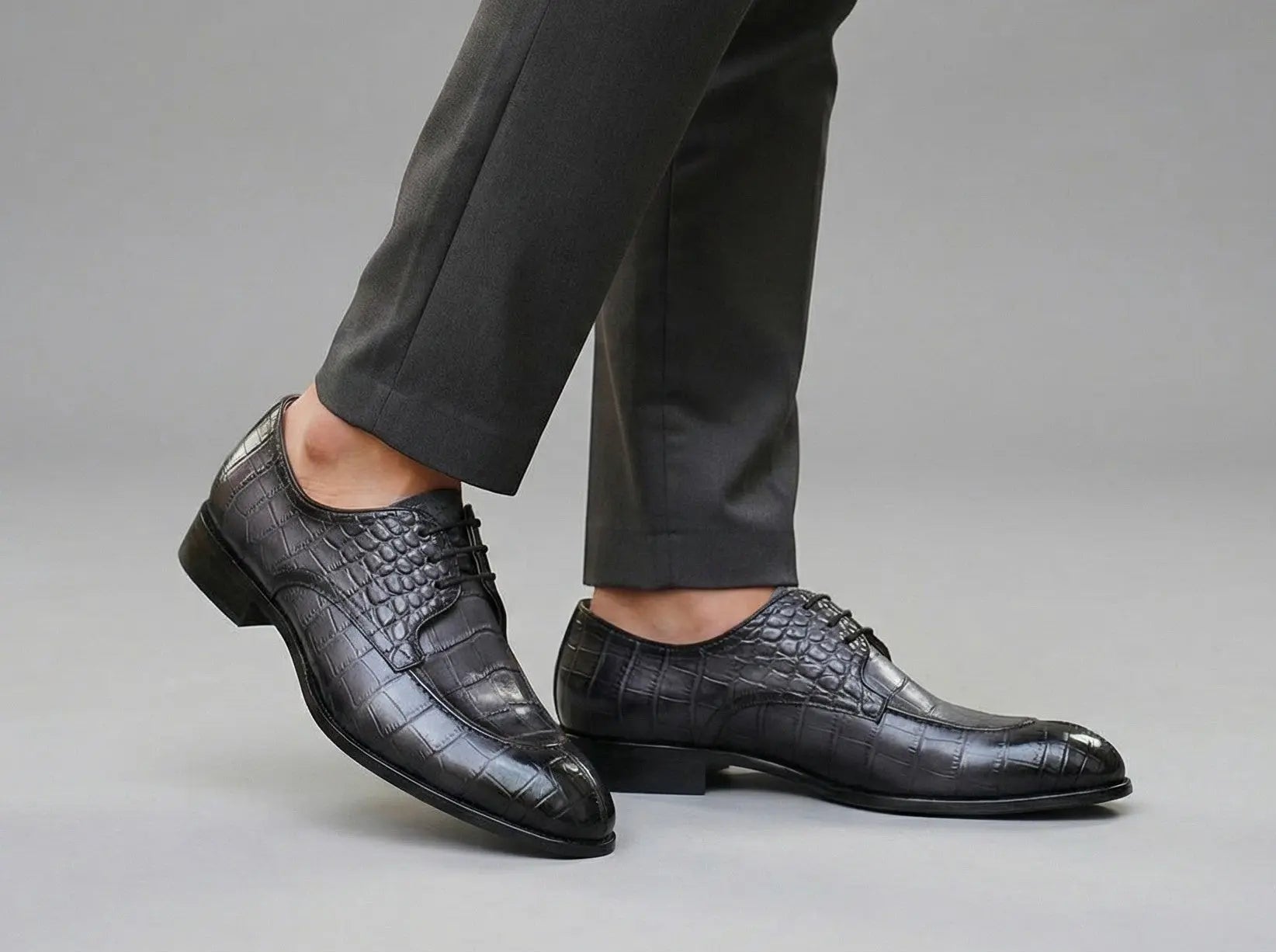 Allen II Embossed Split Toe Derby Carrucci