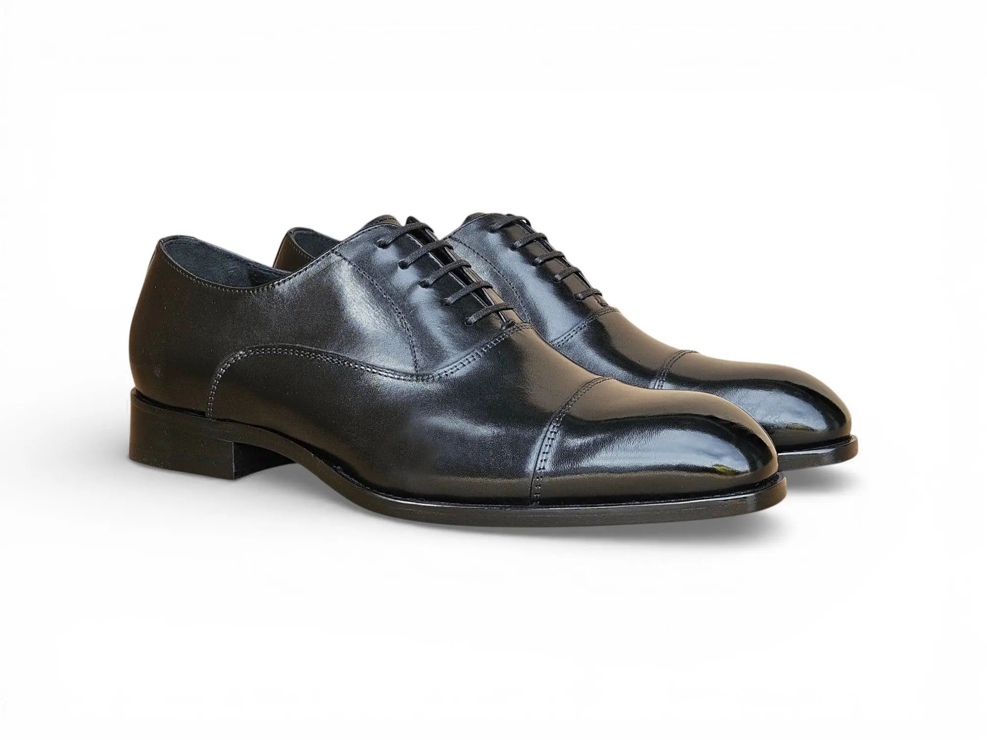 Avon Cap Toe Oxford in Leather Sole Carrucci