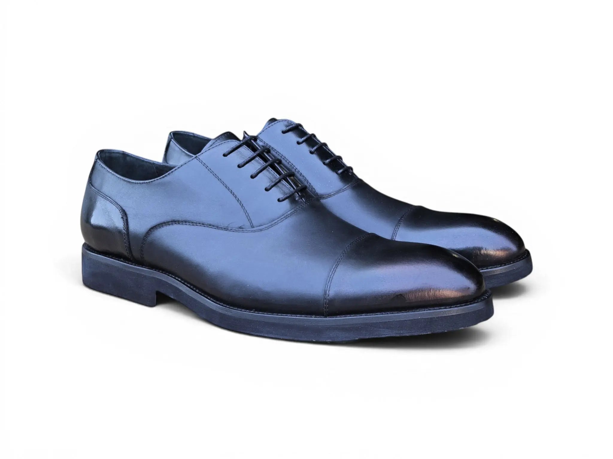 Burnished Cap Toe Oxford Carrucci
