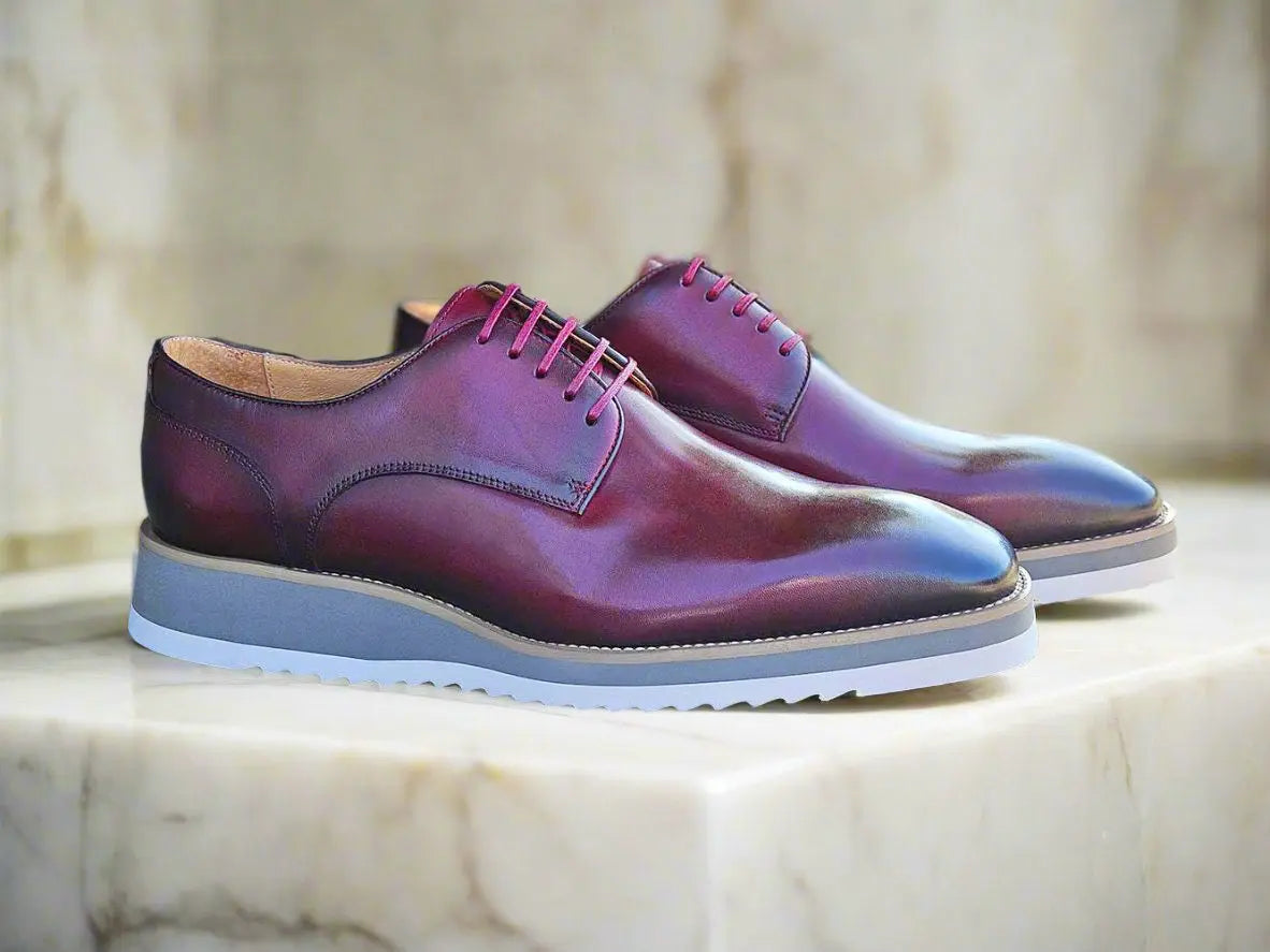 Burnished Lace-up Leather Derby Carrucci