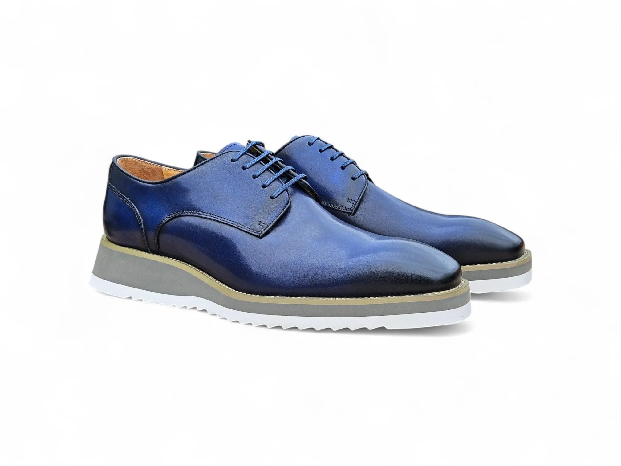 Burnished Lace-up Leather Derby Carrucci