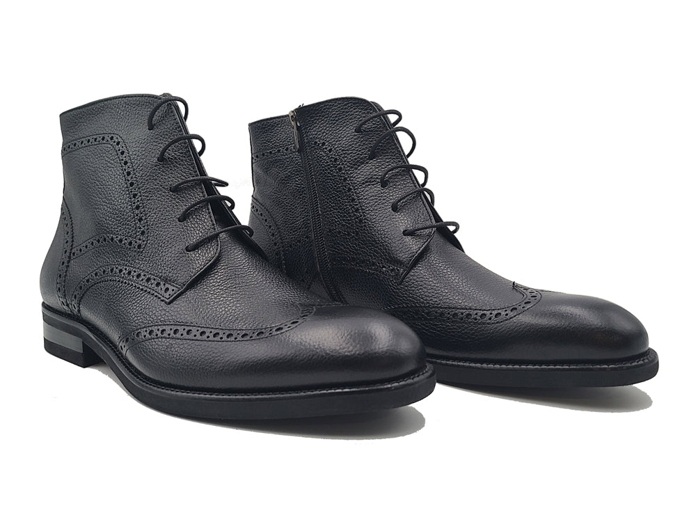 Pebble Leather lace-up boot with lightweight sole