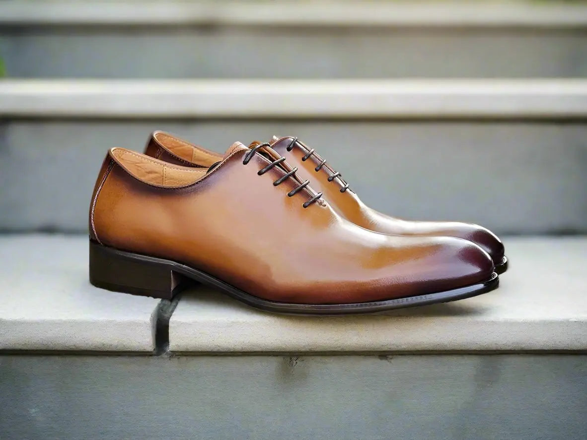 Calfskin Whole Cut Lace-up Oxford Carrucci