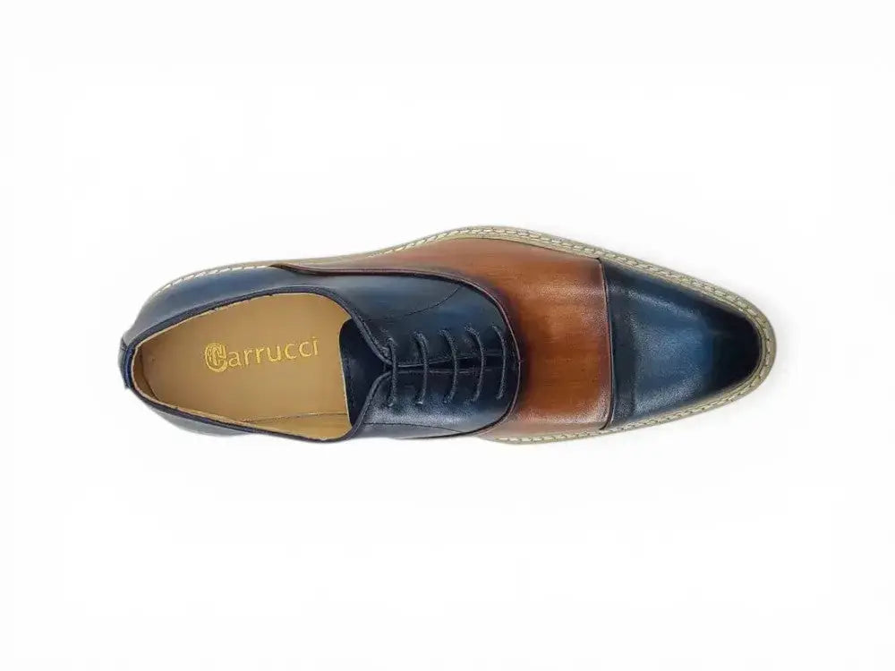 Five Eyelets Brogue Oxford Carrucci