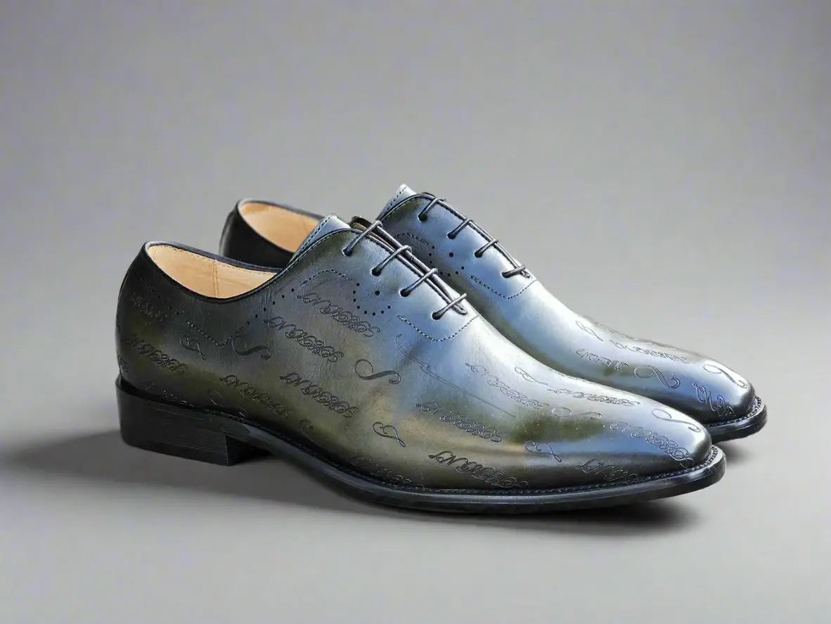 Embossed Wholecut Oxford Carrucci