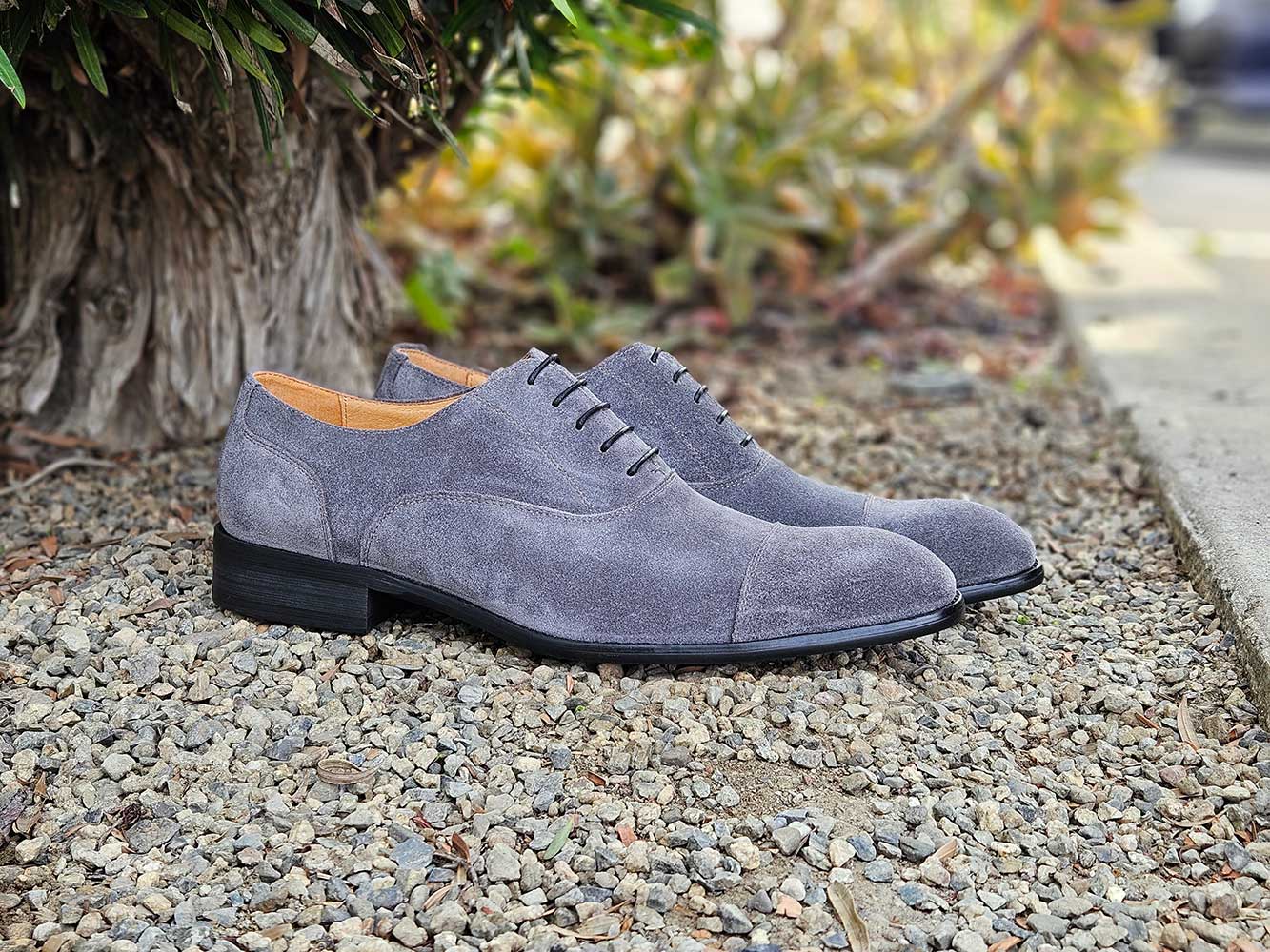 Cap Toe Suede Lace-up Shoe