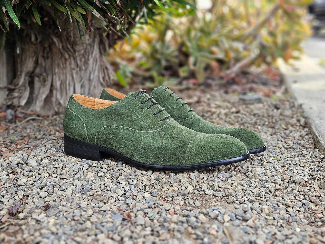 Cap Toe Suede Lace-up Shoe