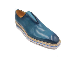 Laceless Loafer with Contrast color lightweight sole Carrucci