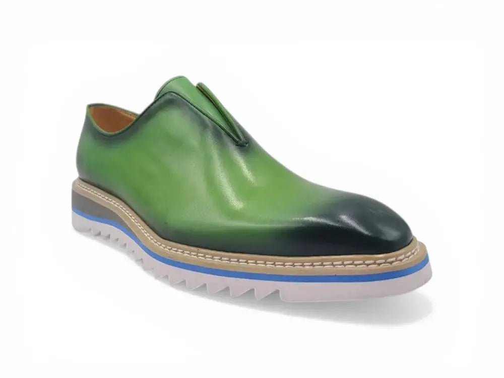 Laceless Loafer with Contrast color lightweight sole Carrucci