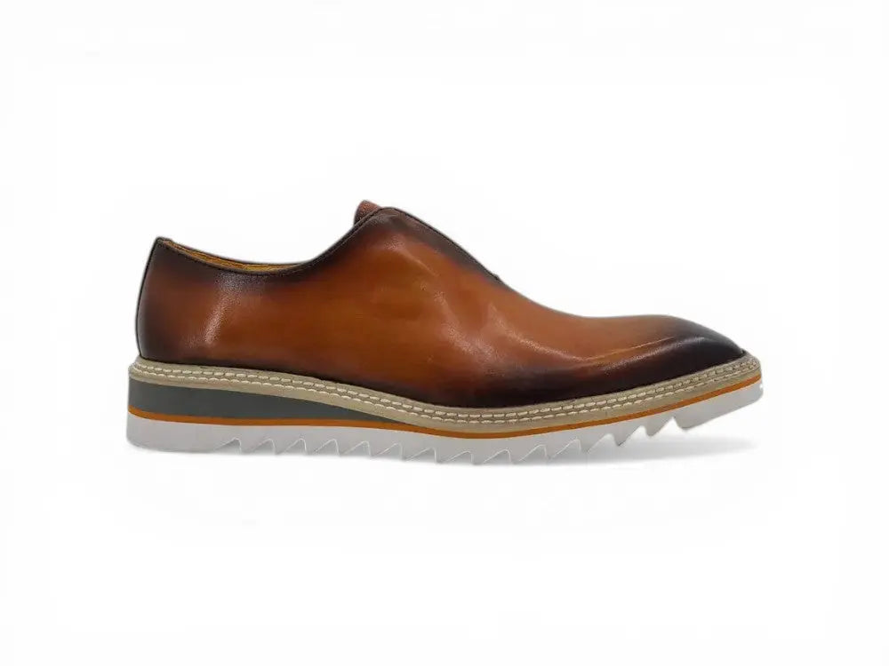 laceless-loafer-with-contrast-color-lightweight-sole