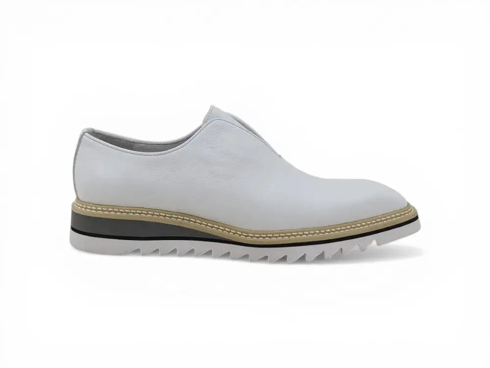 laceless-loafer-with-contrast-color-lightweight-sole