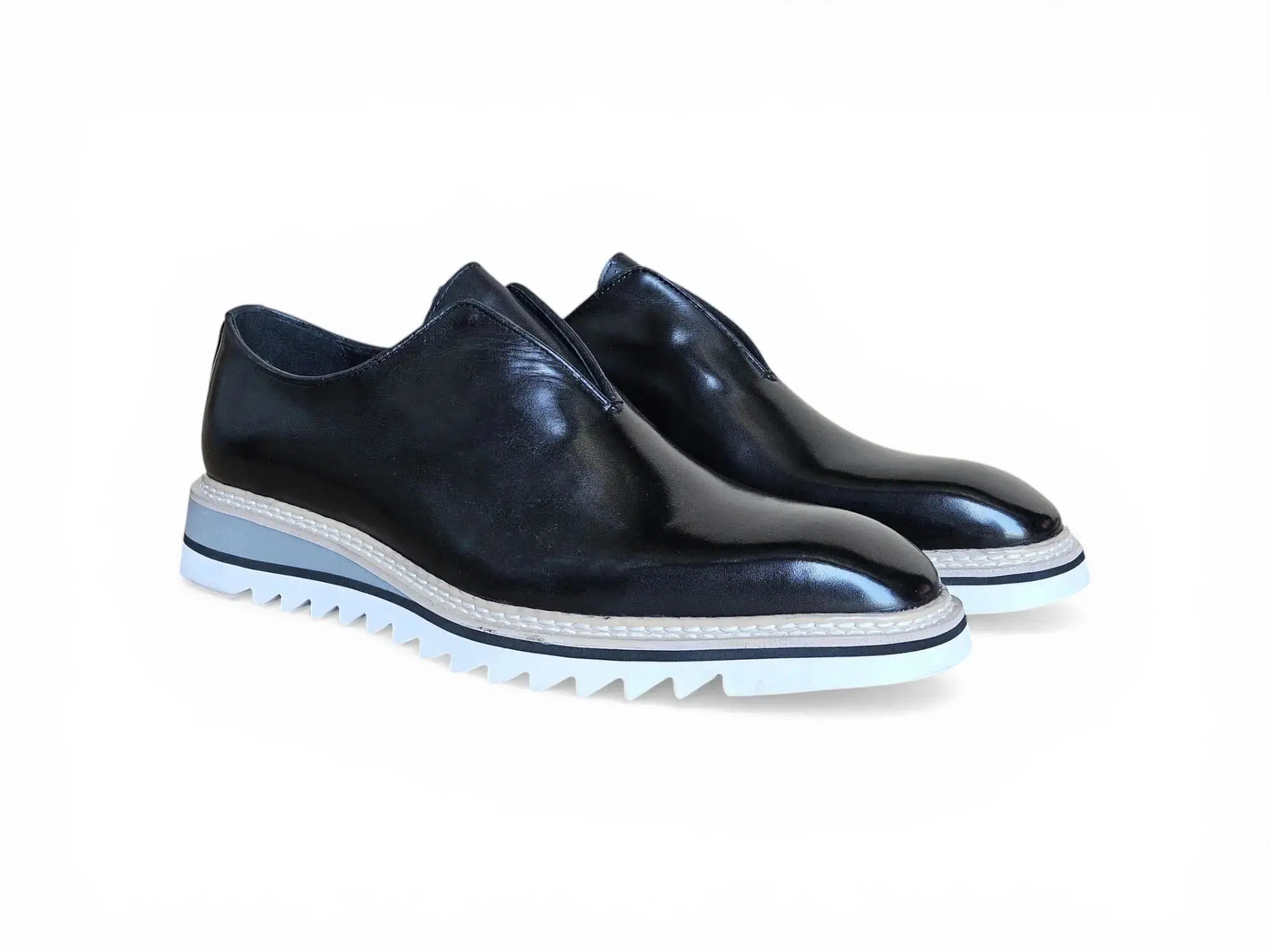 Laceless Loafer with Contrast color lightweight sole Carrucci