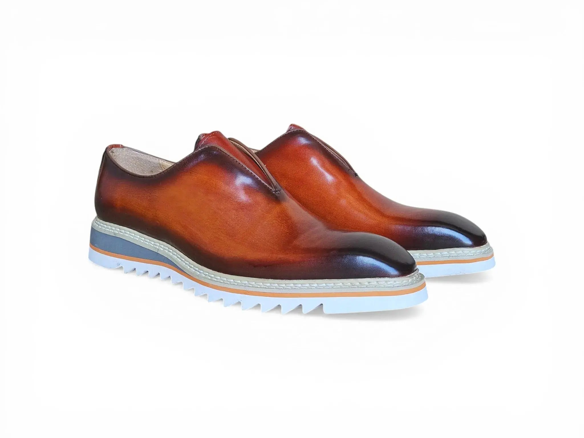 Laceless Loafer with Contrast color lightweight sole Carrucci