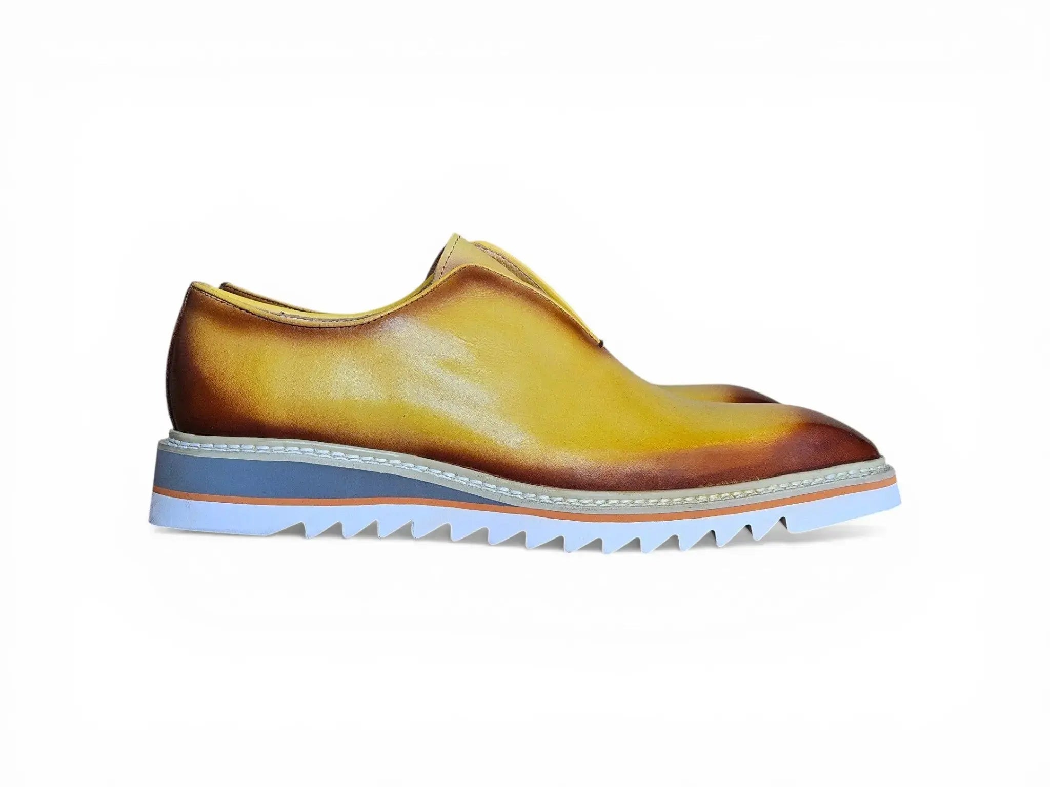 Laceless Loafer with Contrast color lightweight sole Carrucci