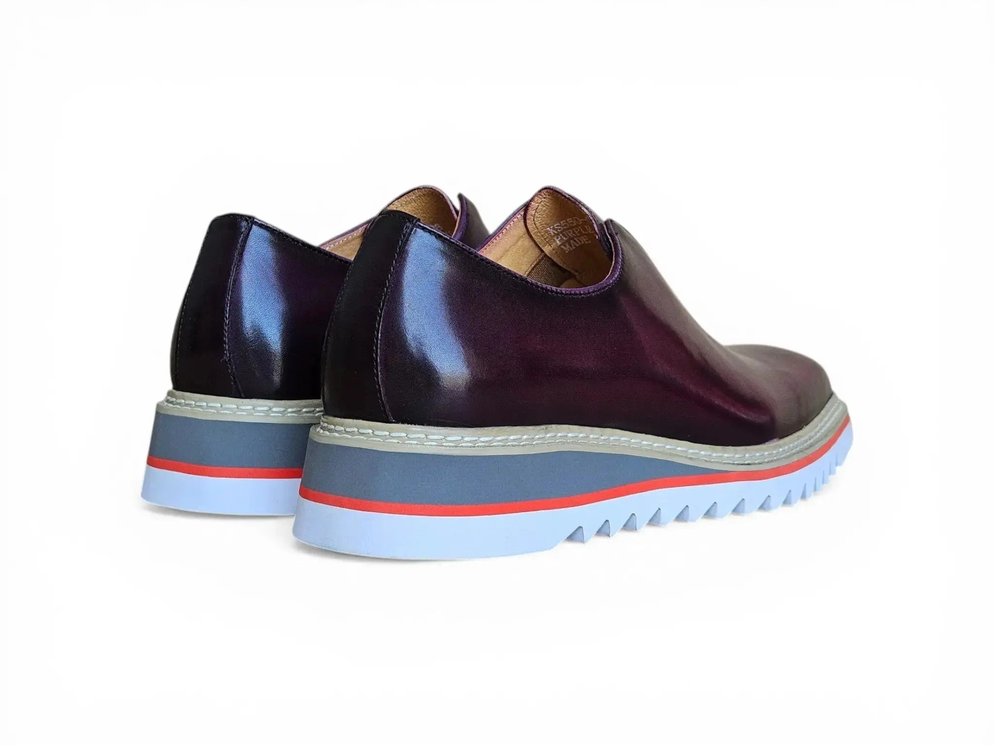 Laceless Loafer with Contrast color lightweight sole Carrucci
