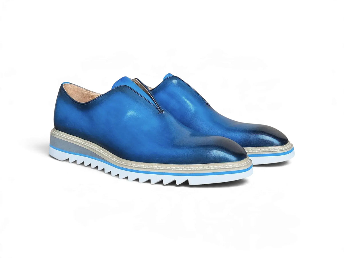 Laceless Loafer with Contrast color lightweight sole Carrucci