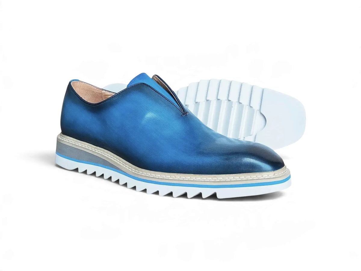 Laceless Loafer with Contrast color lightweight sole Carrucci