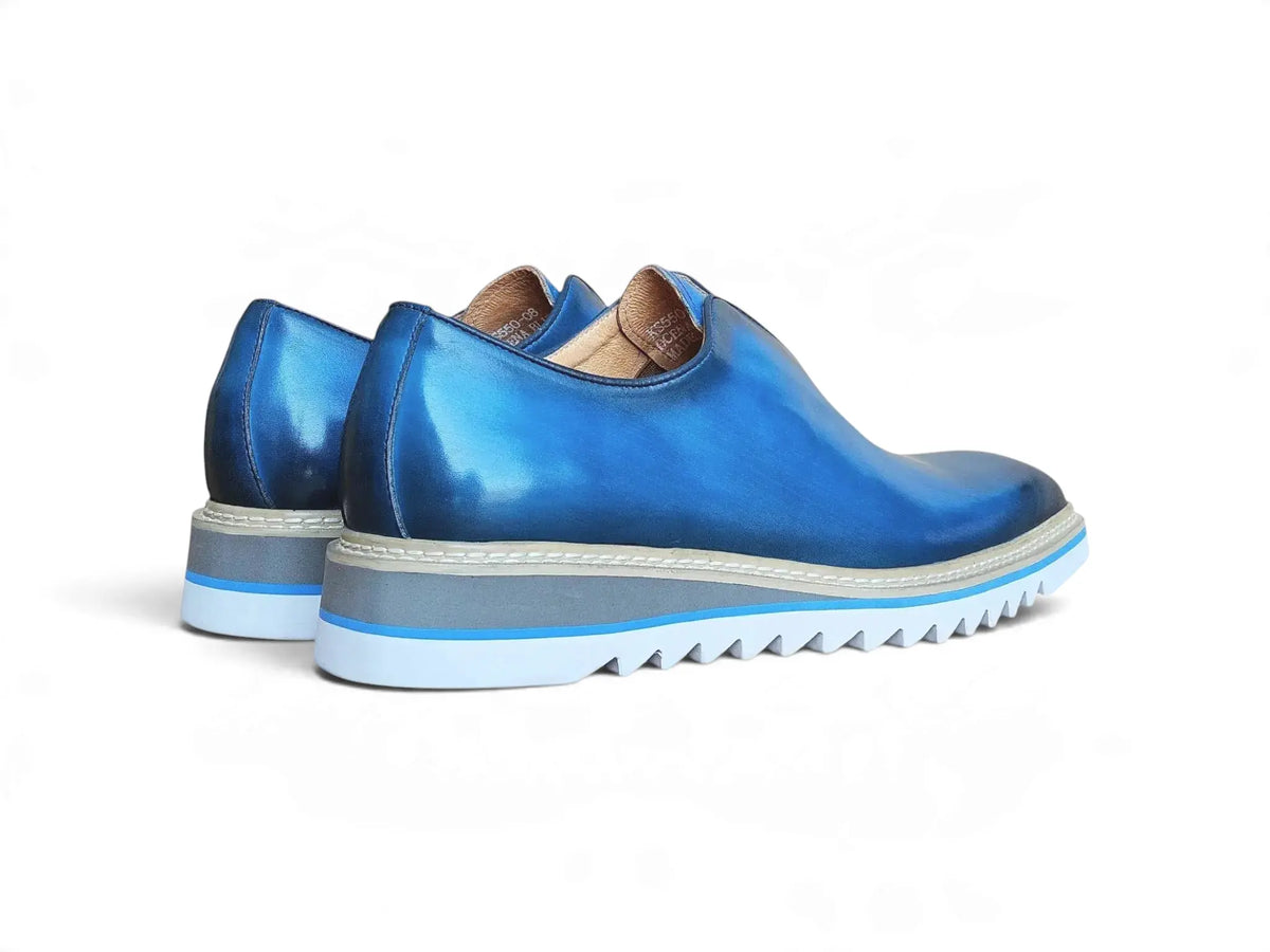 Laceless Loafer with Contrast color lightweight sole Carrucci