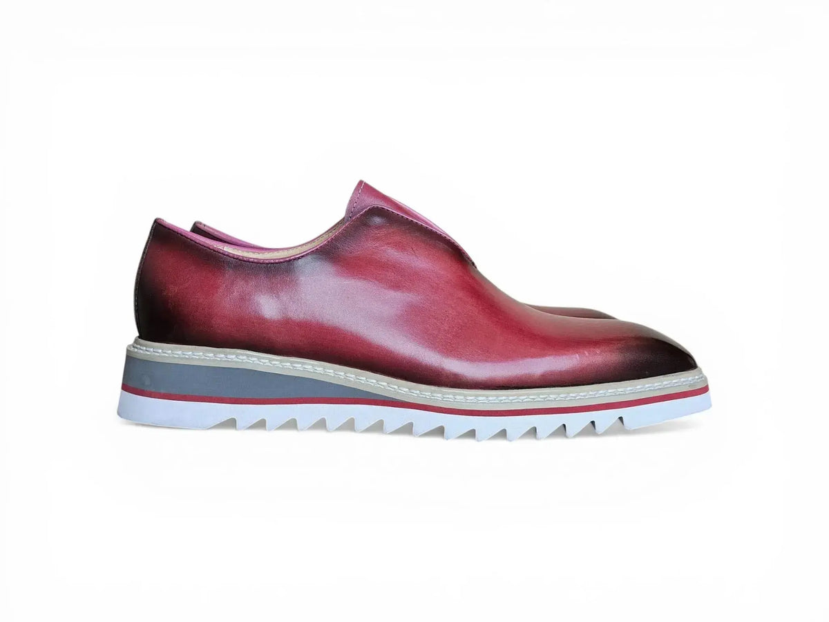 Laceless Loafer with Contrast color lightweight sole Carrucci