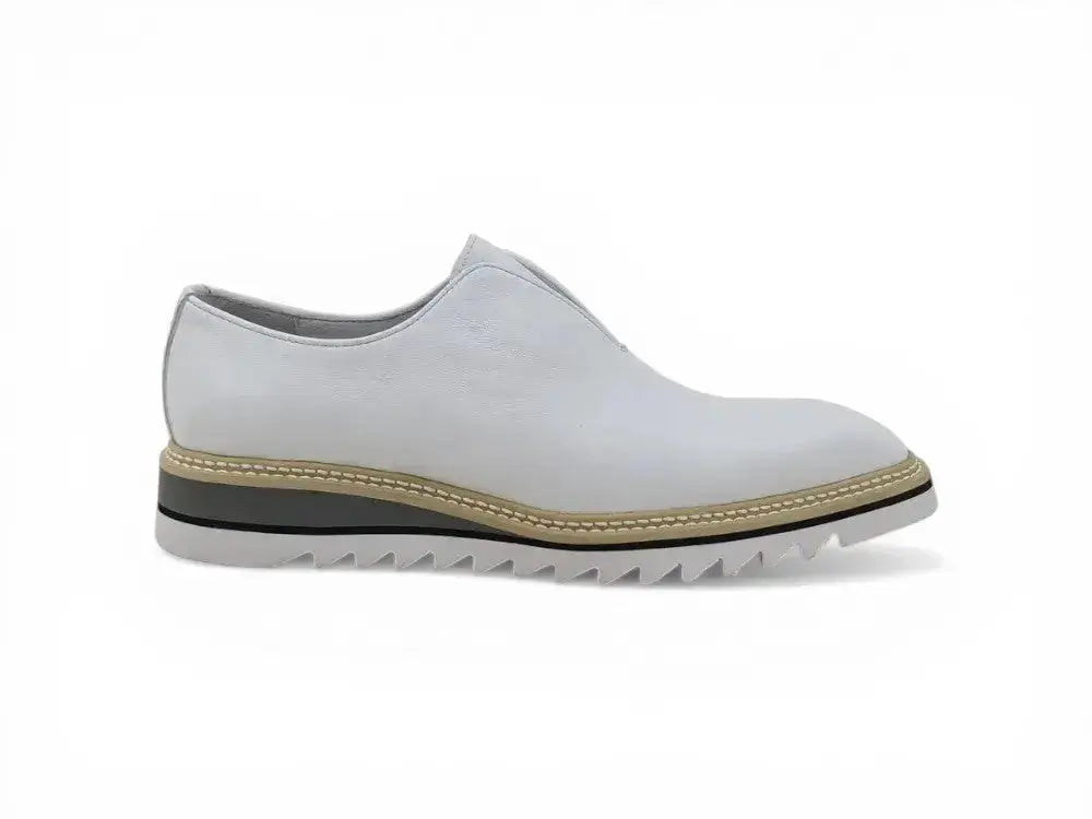 laceless-loafer-with-contrast-color-lightweight-sole