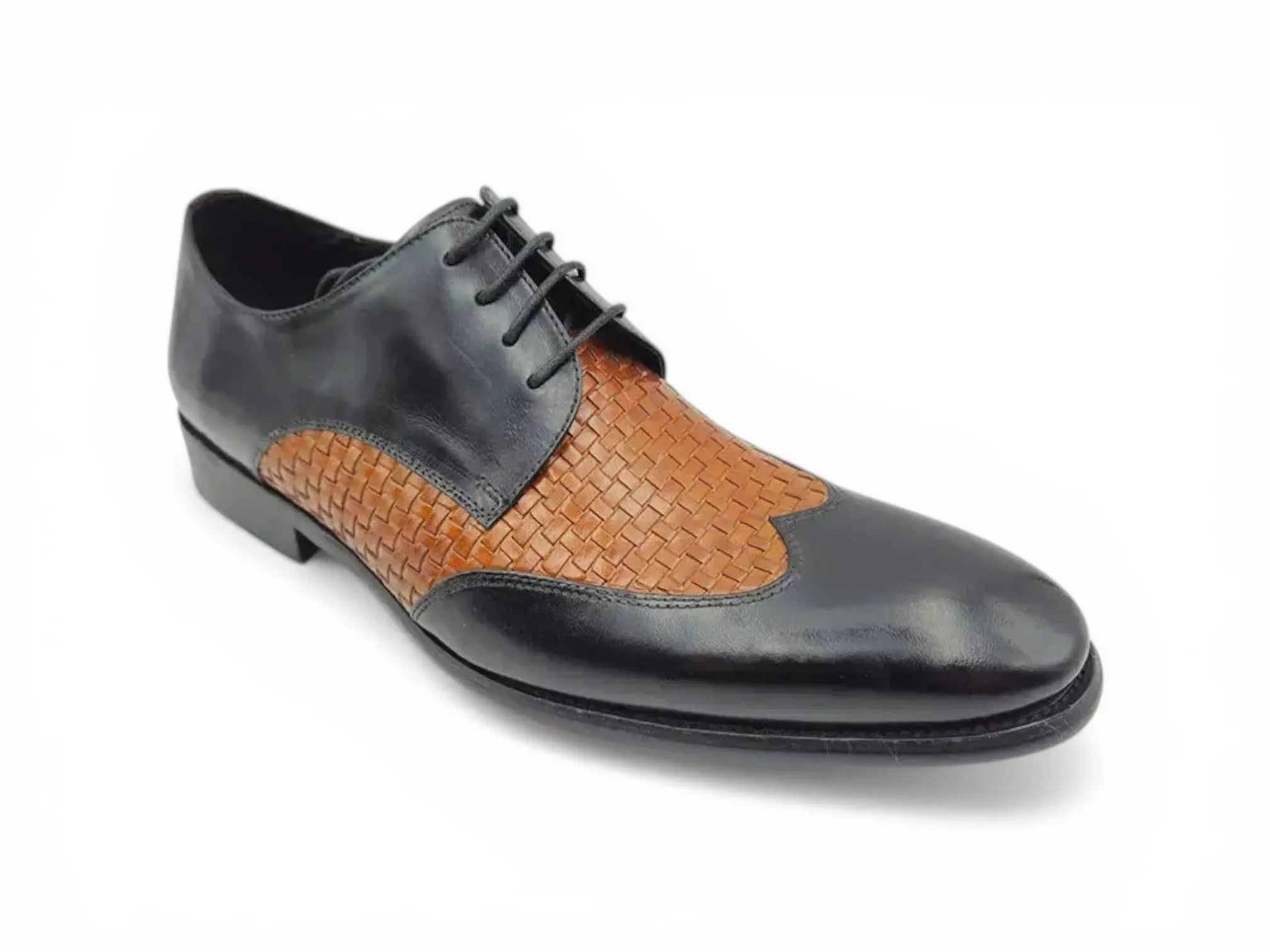 Medallion Wing-tip Basket Weave Four Eyelets Oxford Carrucci