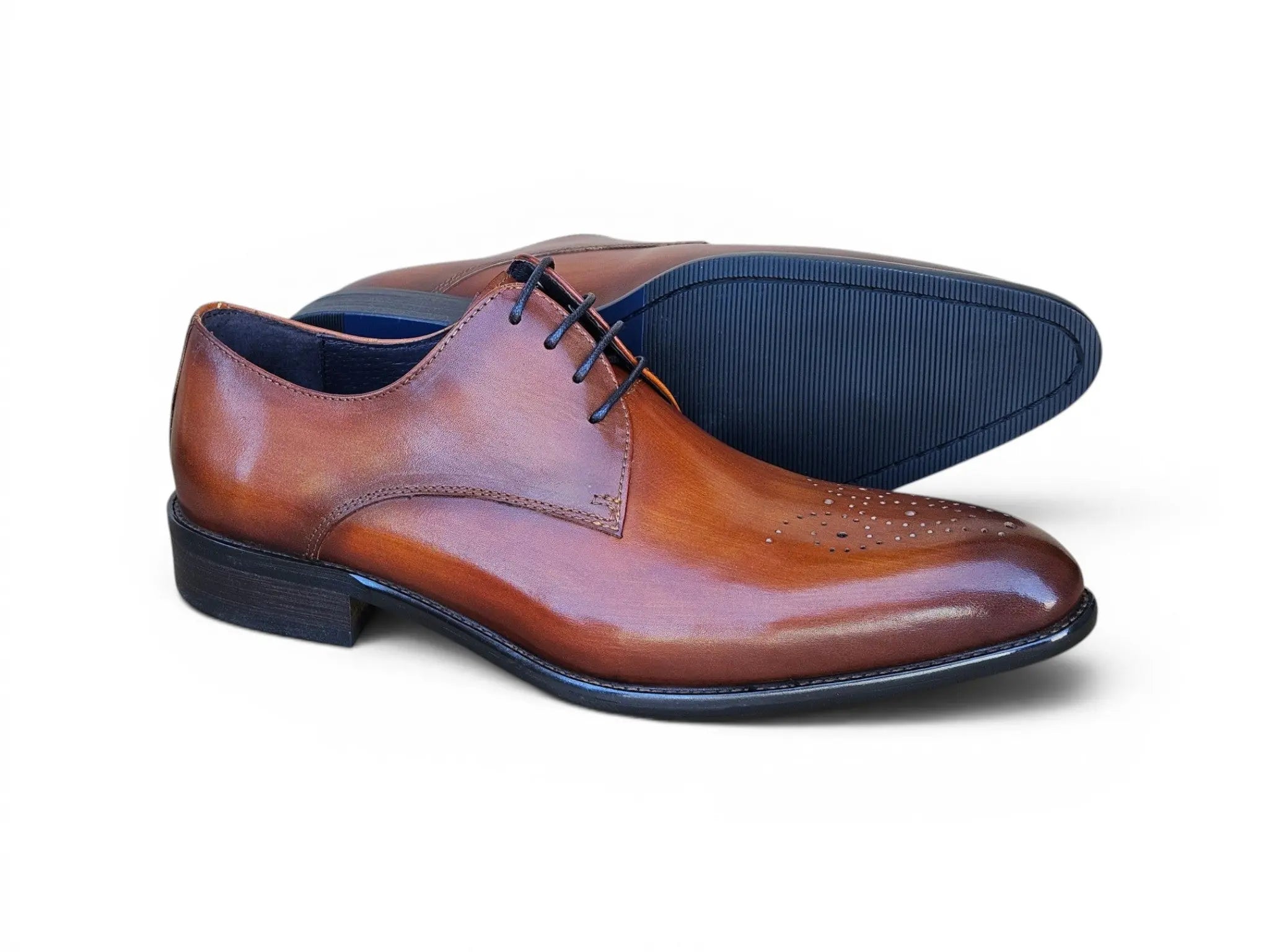 Signature Burnished Lace-up Derby Carrucci