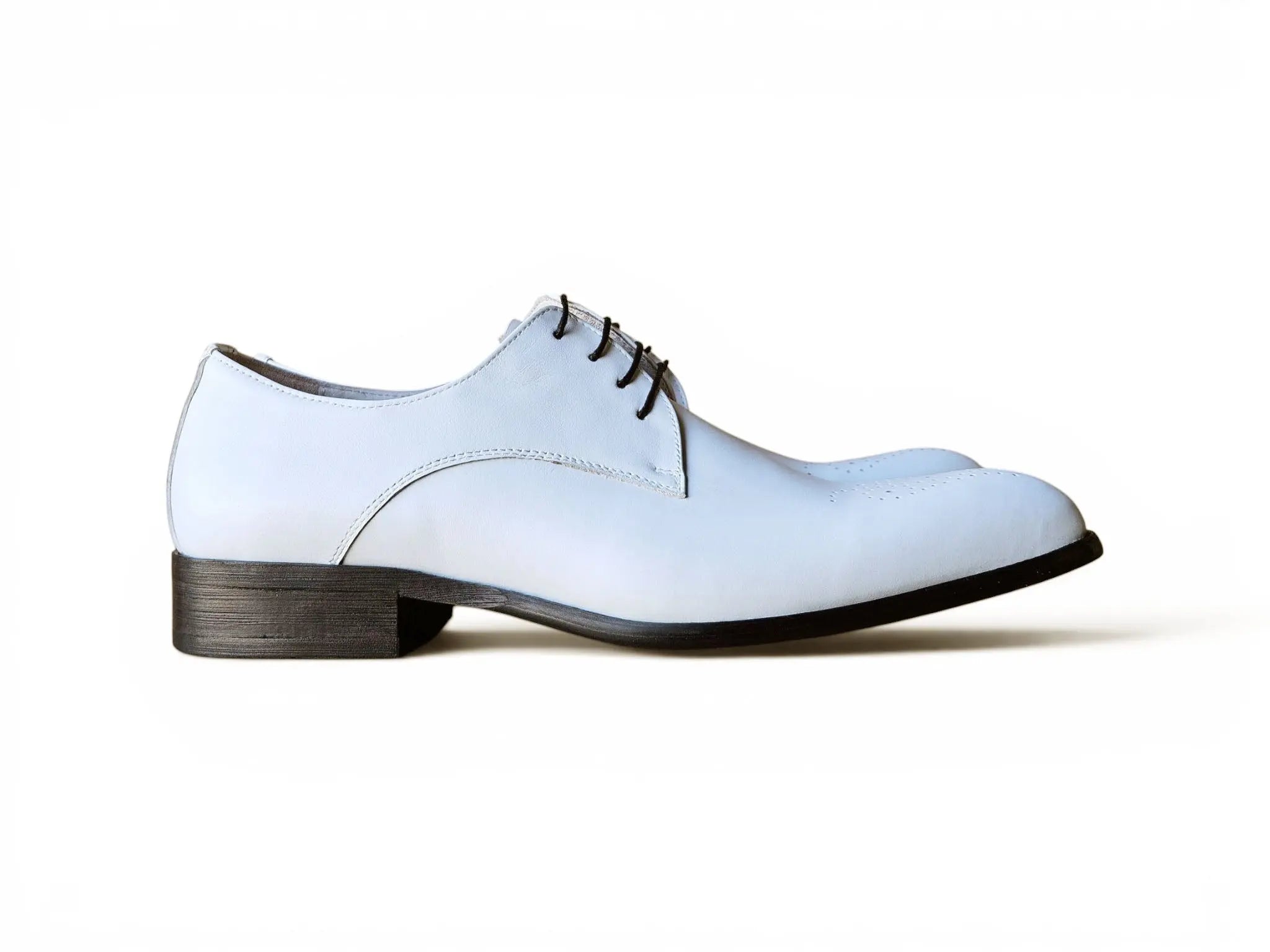 Signature Burnished Lace-up Derby Carrucci