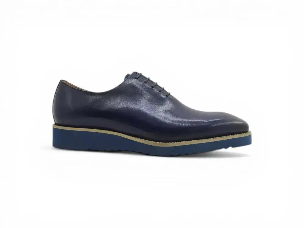 Signature Wholecut Oxford With Lightweight Sole Carrucci