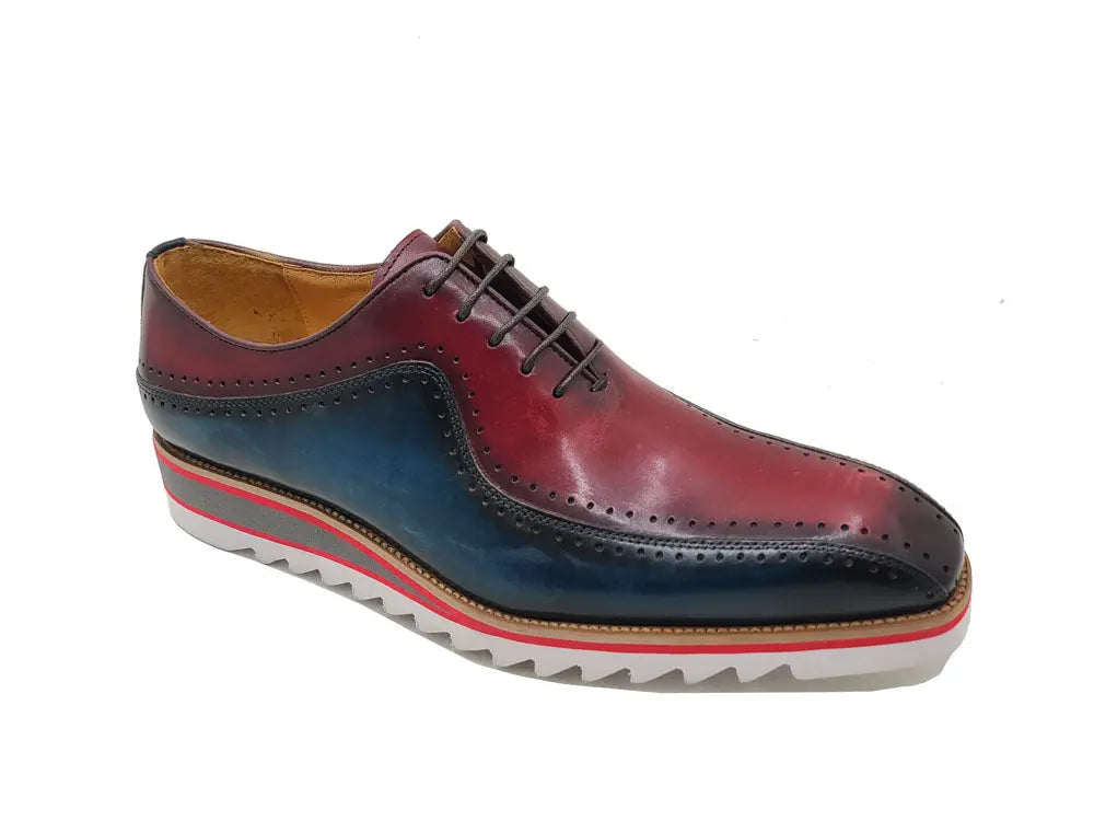 Stylish Two-Tone Brogue Oxford Carrucci