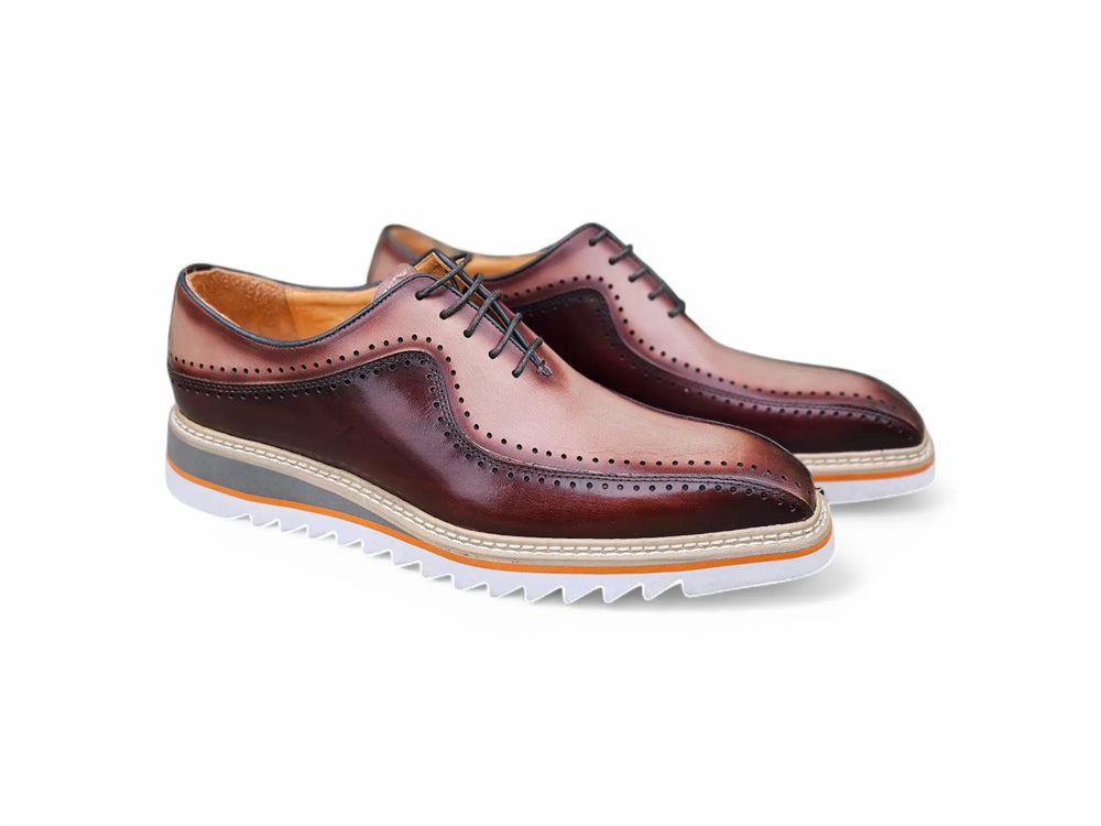 Stylish Two-Tone Brogue Oxford - Carrucci Shoes display picture 2