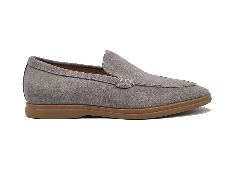 Supple Suede Loafer Carrucci