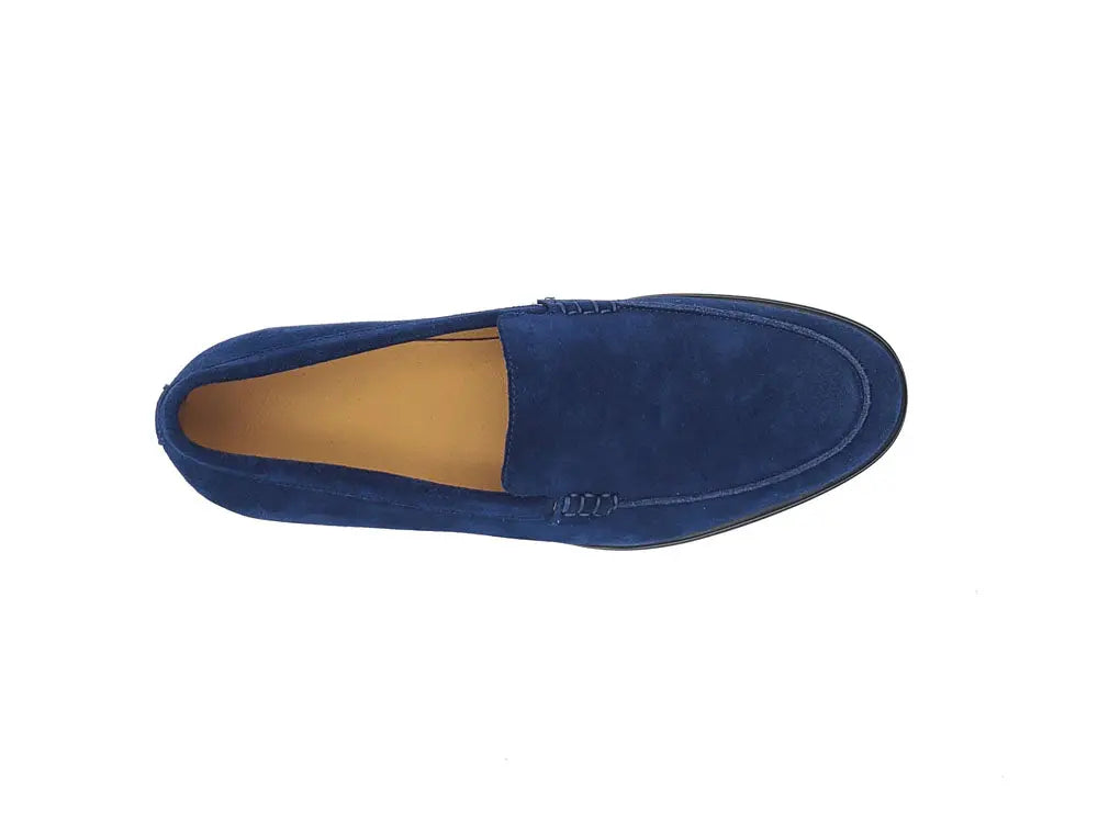 Supple Suede Loafer Carrucci