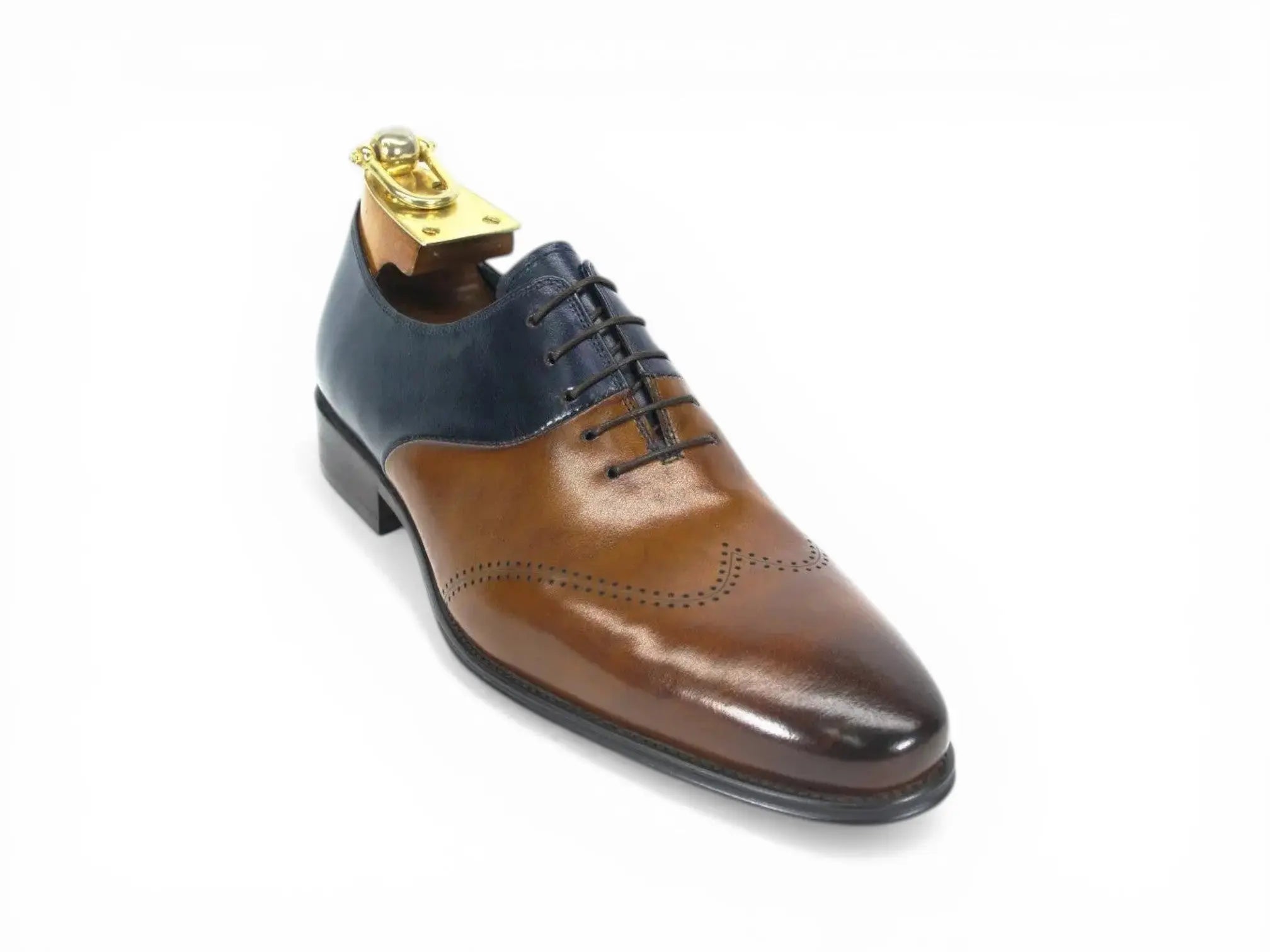 Two Tone Leather Lace-up Oxford Carrucci