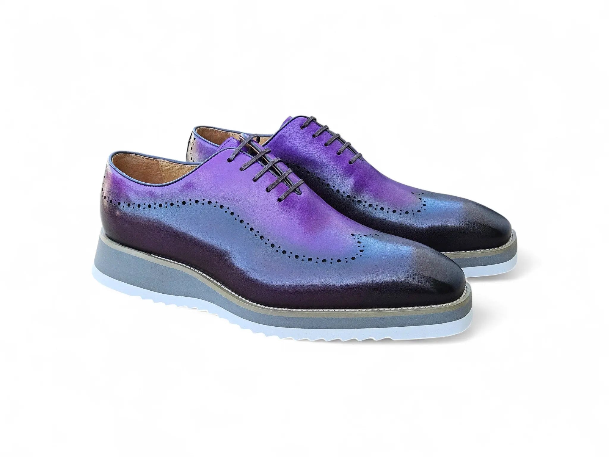 Two Tone Oxford With Lightweight Sole Carrucci