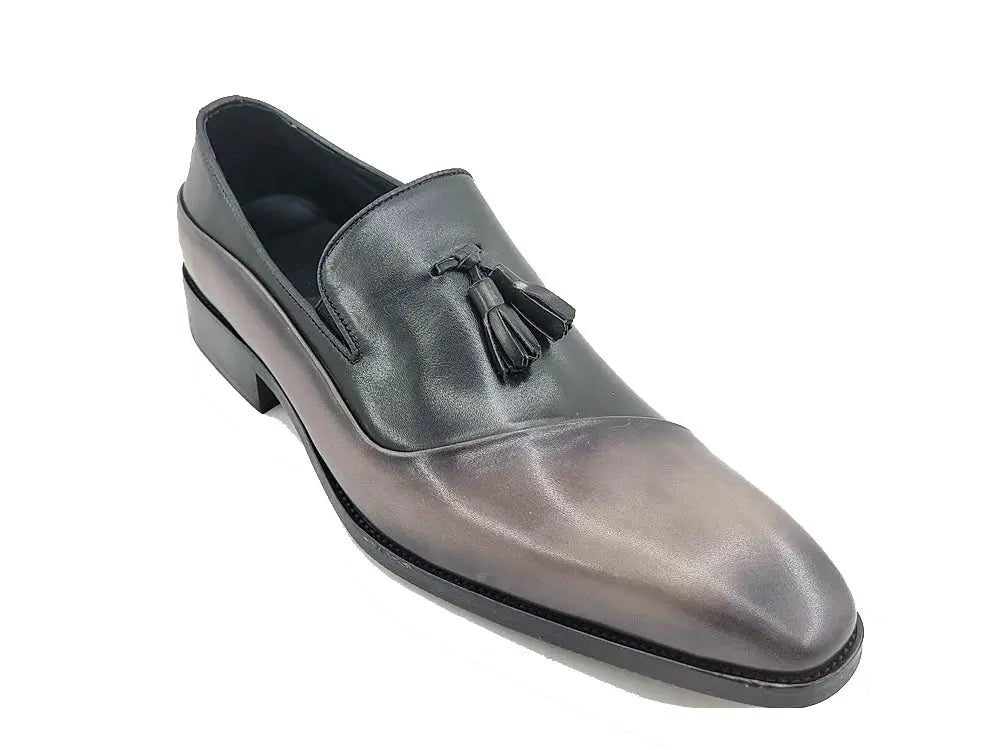 Two Tone Tassel Loafer Carrucci